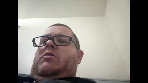 Snapshot of creeeping_death chatting on January 15, 3:22 am The hopeless romantic online show from January 15, 3:22 am