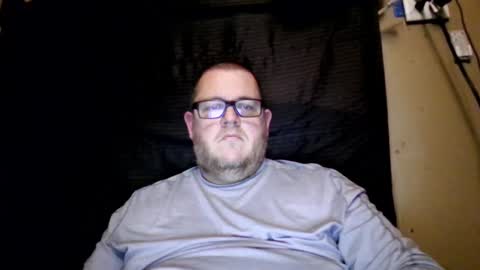 Snapshot of creeeping_death chatting on January 30, 8:32 am The hopeless romantic online show from January 30, 8:32 am