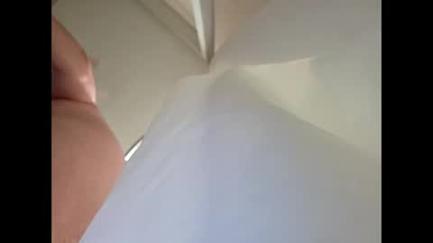 Snapshot of creeeping_death chatting on November 9, 4:33 am The hopeless romantic online show from November 9, 4:33 am