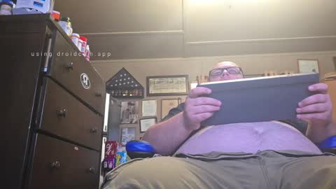 Snapshot of creeeping_death chatting on May 4, 6:31 am The hopeless romantic online show from May 4, 6:31 am