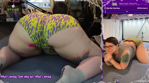 Snapshot of creepycrawlyqueen chatting on January 27, 8:40 am Amethyst online show from January 27, 8:40 am