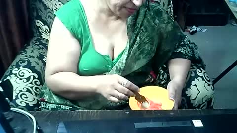 Snapshot of crezybhabihot chatting on July 6, 7:16 pm Sonika69 online show from July 6, 7:16 pm