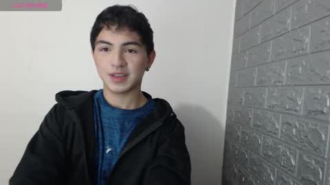 Snapshot of criissfer chatting on February 25, 8:18 pm criissfer online show from February 25, 8:18 pm