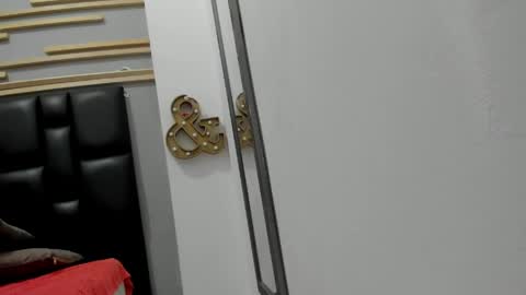 criistal_castro online show from May 28, 8:11 am