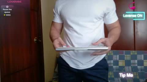 Snapshot of cris2428 chatting on June 24, 4:39 pm cris2428 online show from June 24, 4:39 pm