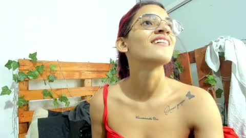 cris_dulce online show from May 24, 1:10 am