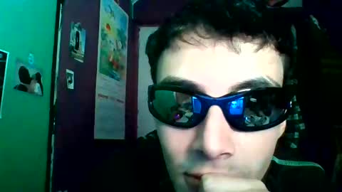 Snapshot of crisanto669 chatting on May 22, 1:13 am Crisanto online show from May 22, 1:13 am