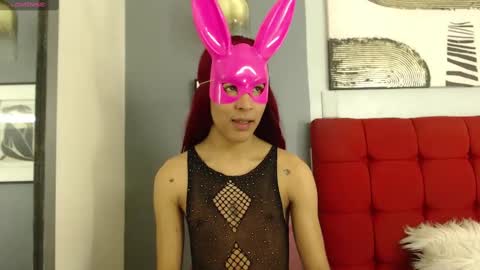 Snapshot of crisevanz18 chatting on January 5, 4:25 am Cris Evanz online show from January 5, 4:25 am