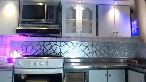 Cristina Onazis online show from April 18, 11:27 pm