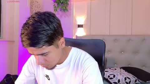 criss_hardcock_ online show from June 1, 1:13 pm