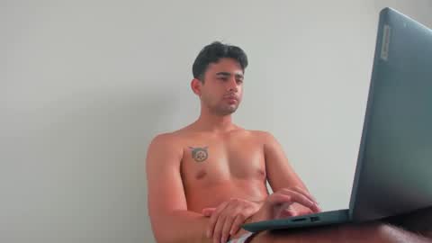 Snapshot of crissblack1 chatting on February 15, 2:22 pm crissblack1 online show from February 15, 2:22 pm