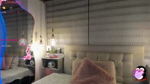 Snapshot of cristal__hot_1 chatting on June 22, 4:09 am Cristal online show from June 22, 4:09 am