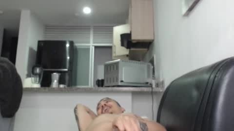 Snapshot of cristal_loverss chatting on February 20, 11:22 am cristal beautiful online show from February 20, 11:22 am