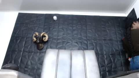 Hanna  online show from March 5, 12:34 pm