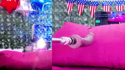 Snapshot of cristal_thompson_ chatting on July 4, 2:01 pm cristal_thompson_ online show from July 4, 2:01 pm