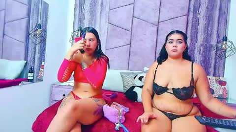 CristalANDzoe online show from February 9, 7:51 pm