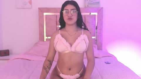 cristalfun_ online show from February 23, 11:57 pm