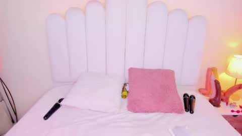 Cristal online show from April 21, 9:59 am