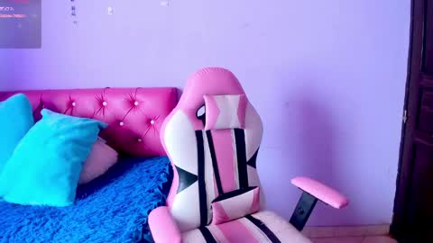 Snapshot of cristaln07 chatting on May 3, 12:44 pm Natis online show from May 3, 12:44 pm