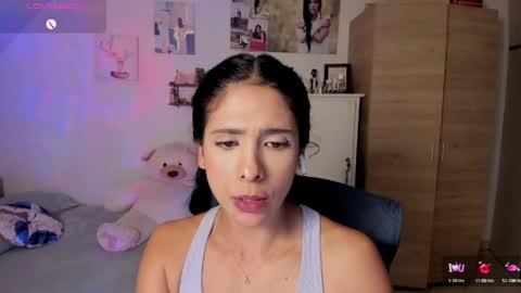 Snapshot of cristamunez chatting on April 23, 2:13 am veronika online show from April 23, 2:13 am