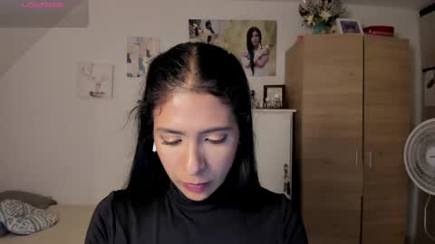 Snapshot of cristamunez chatting on May 11, 3:34 am veronika online show from May 11, 3:34 am