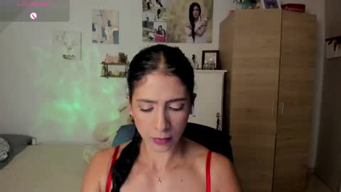 Snapshot of cristamunez chatting on May 12, 2:19 am veronika online show from May 12, 2:19 am