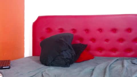 Snapshot of cristian_hot9 chatting on November 18, 11:48 pm cristian hot9 online show from November 18, 11:48 pm