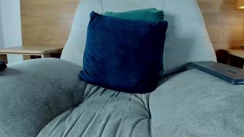 cristian_suarezz_ online show from October 10, 9:47 pm
