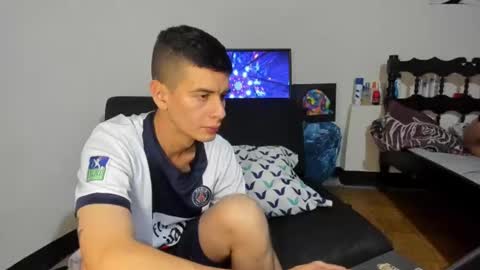Snapshot of cristiand20 chatting on December 29, 12:23 pm Cristian online show from December 29, 12:23 pm