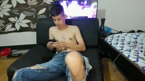 Snapshot of cristiand20 chatting on January 12, 3:39 am Cristian online show from January 12, 3:39 am
