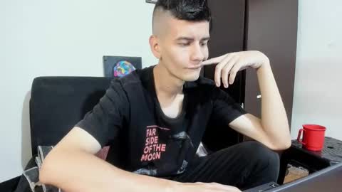 Snapshot of cristiand20 chatting on February 23, 6:01 pm Cristian online show from February 23, 6:01 pm