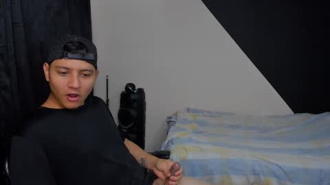 Cristianhp online show from April 7, 2:01 am