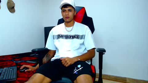 cristian online show from April 17, 11:52 pm