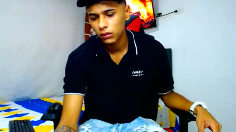 Snapshot of cristiantayron chatting on June 2, 7:10 am cristian online show from June 2, 7:10 am