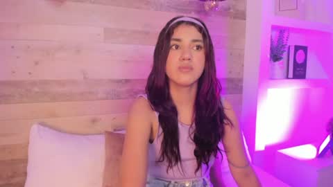 Snapshot of cristin_collins chatting on July 2, 2:22 am C R I S T I N online show from July 2, 2:22 am