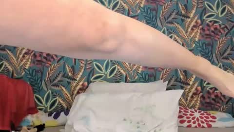 Snapshot of cristinnna chatting on December 3, 7:01 pm Cristina online show from December 3, 7:01 pm