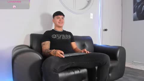 Cristopher online show from March 10, 10:53 am