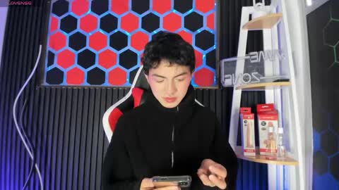 Snapshot of cristopher_wild chatting on April 23, 8:22 pm Cristopher online show from April 23, 8:22 pm
