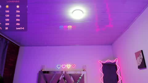 Snapshot of cristy_tay chatting on March 28, 11:32 am cristy_tay online show from March 28, 11:32 am