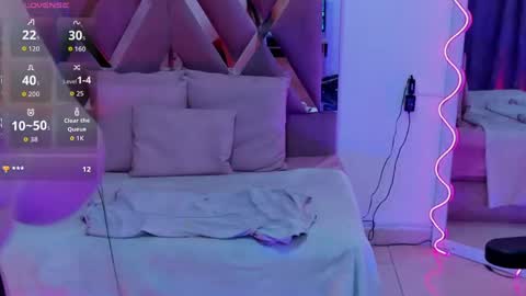 Snapshot of cristy_tay chatting on April 23, 12:29 pm cristy_tay online show from April 23, 12:29 pm