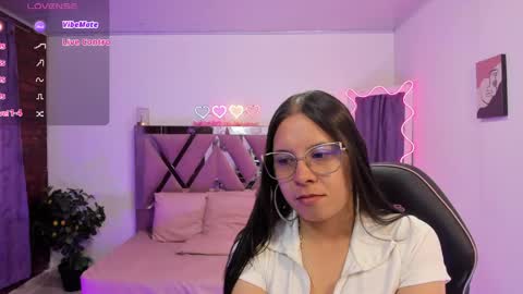 Snapshot of cristy_tay chatting on May 2, 11:37 am cristy_tay online show from May 2, 11:37 am