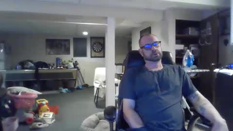 billybasement online show from April 8, 2:44 am