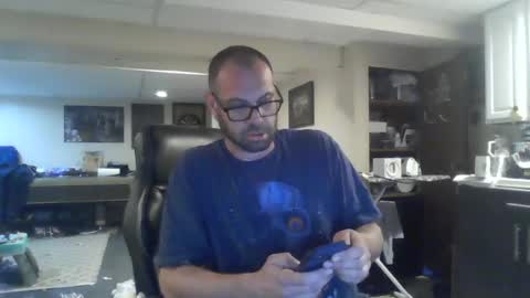Snapshot of crm400 chatting on June 26, 3:00 am billybasement online show from June 26, 3:00 am