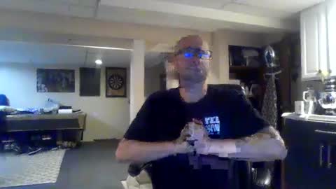 Snapshot of crm400 chatting on June 28, 1:44 am billybasement online show from June 28, 1:44 am