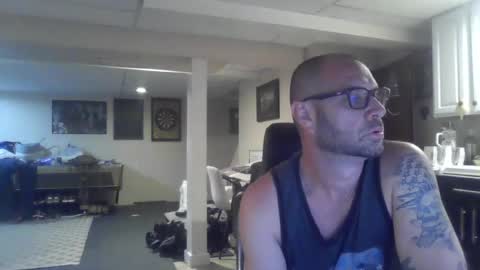 Snapshot of crm400 chatting on July 4, 2:07 am billybasement online show from July 4, 2:07 am