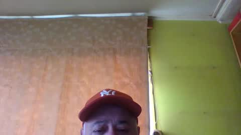 Snapshot of crmperez chatting on February 19, 8:27 pm crmperez online show from February 19, 8:27 pm