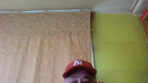 Snapshot of crmperez chatting on February 21, 7:59 pm crmperez online show from February 21, 7:59 pm