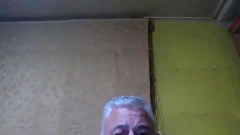 Snapshot of crmperez chatting on March 6, 2:08 am crmperez online show from March 6, 2:08 am