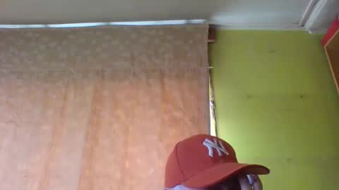 Snapshot of crmperez chatting on March 8, 8:01 pm crmperez online show from March 8, 8:01 pm
