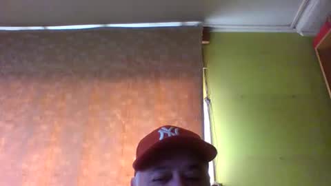 Snapshot of crmperez chatting on March 16, 6:12 pm crmperez online show from March 16, 6:12 pm